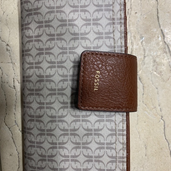 Fossil Wallet - Picture 3 of 3